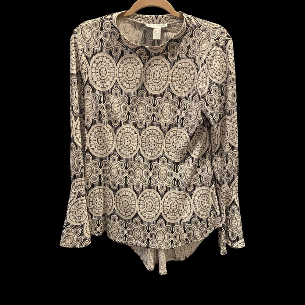 Joseph Ribkoff White Lace Textured Top with Trumpet Sleeves Size 12 BNWOT
